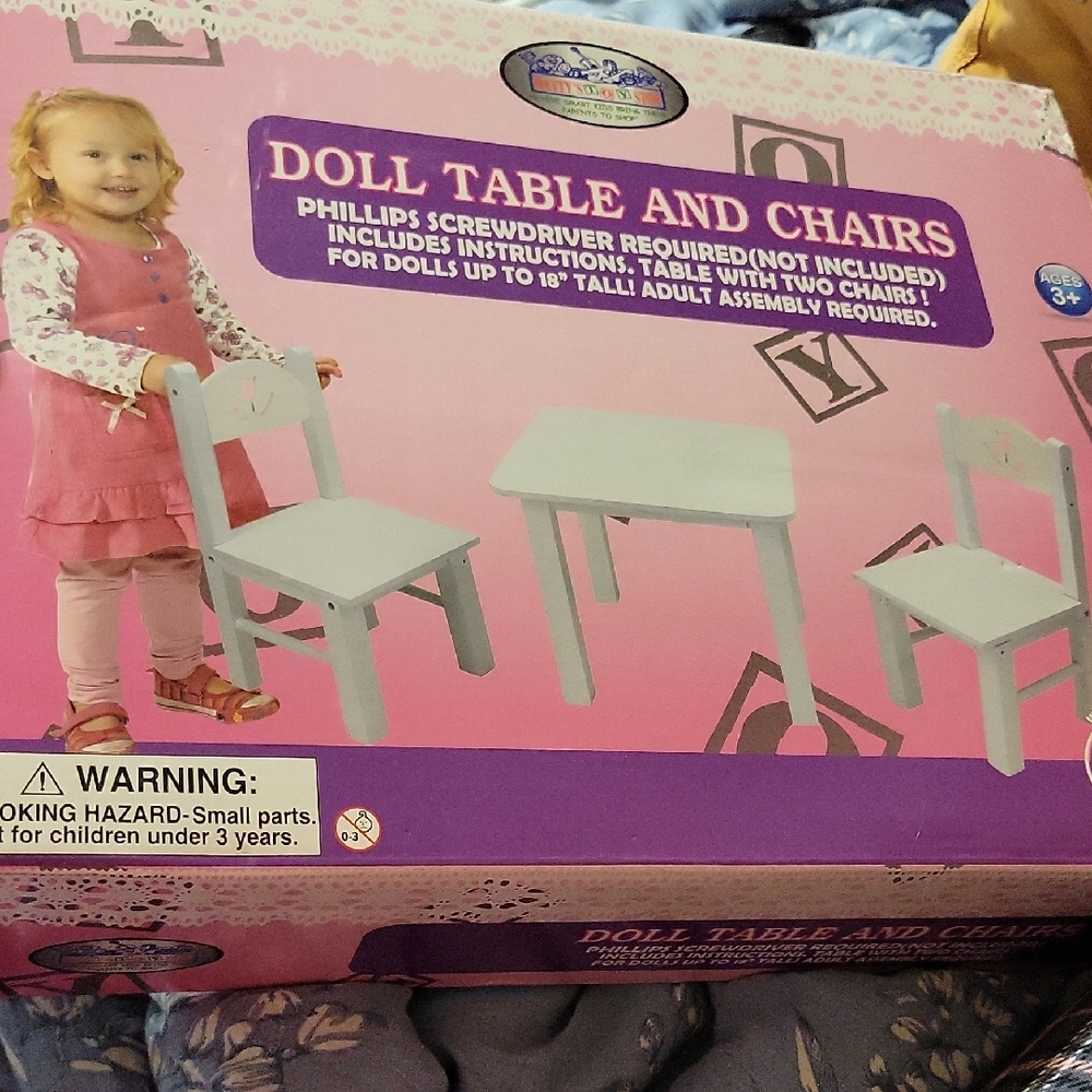 Doll Table and Chairs Set by - White